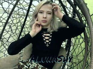 AlunaShy