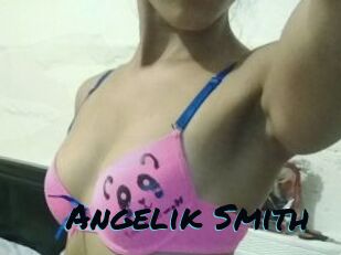 Angelik_Smith