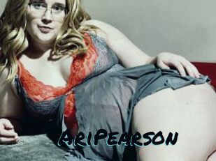 AriPearson
