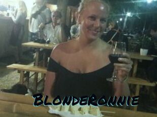BlondeRonnie