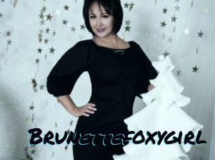Brunettefoxygirl