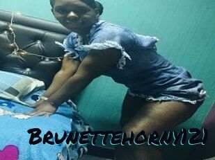 Brunettehorny121