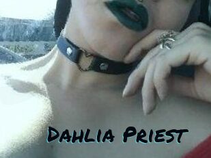 Dahlia_Priest
