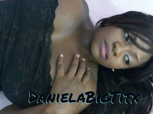 DanielaBigTitx