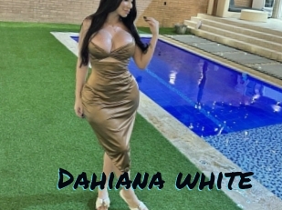 Dahiana_white