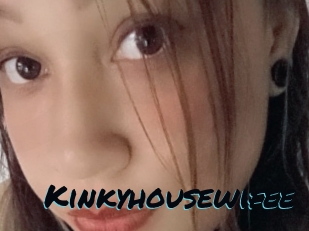 Kinkyhousewifee