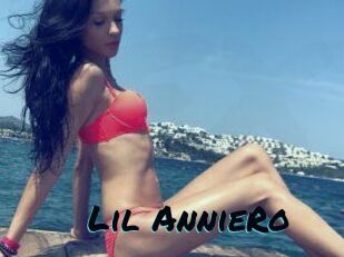 Lil_AnnieRo