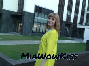 MiaWowKiss