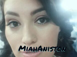 MiahAniston