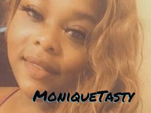MoniqueTasty