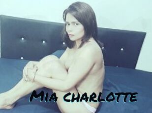 Mia_charlotte