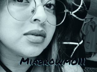 Miabrowm0111