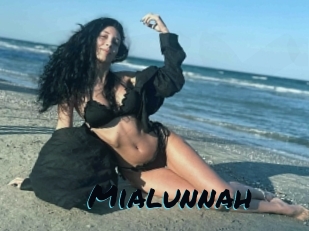 mialunnah Sexties