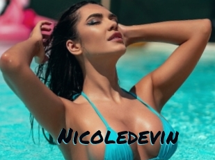 nicoledevin Sexties