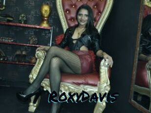 Roxy_Davis
