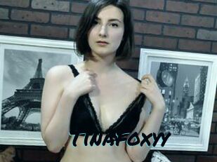 TinaFoxyy
