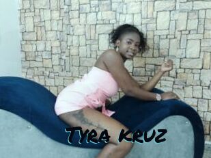 tyra_kruz Sexties