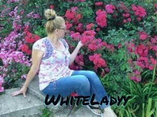 WhiteLadyy